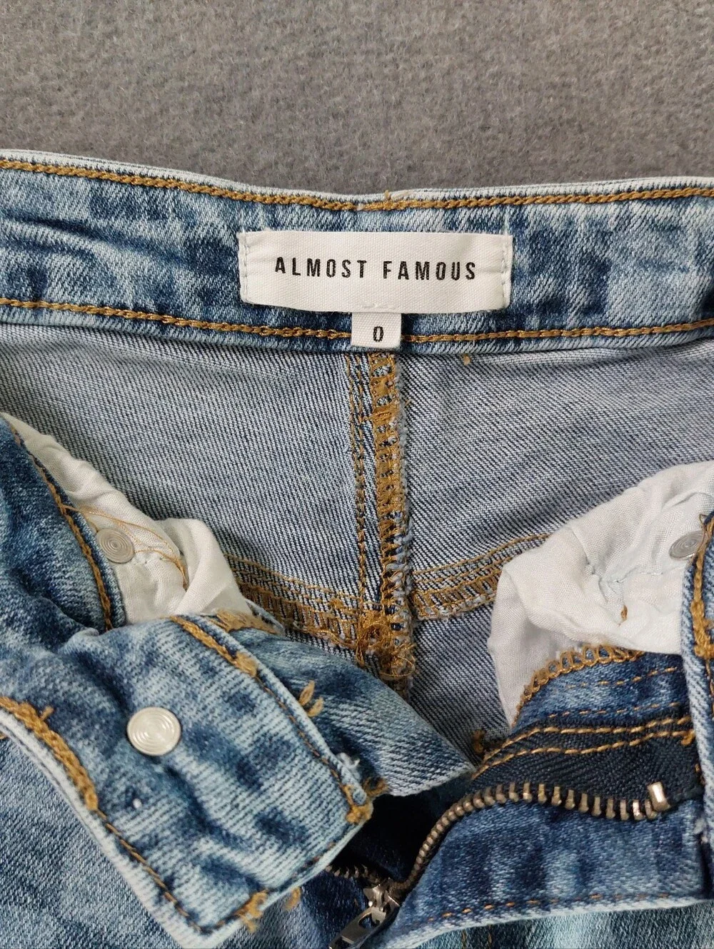 Almost Famous Checkered Straight Leg Jeans Blue Checkerboard Size 0